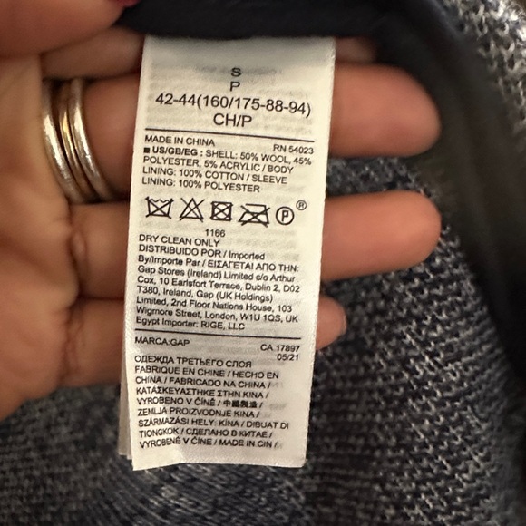 GAP Shacket - Picture 4 of 6